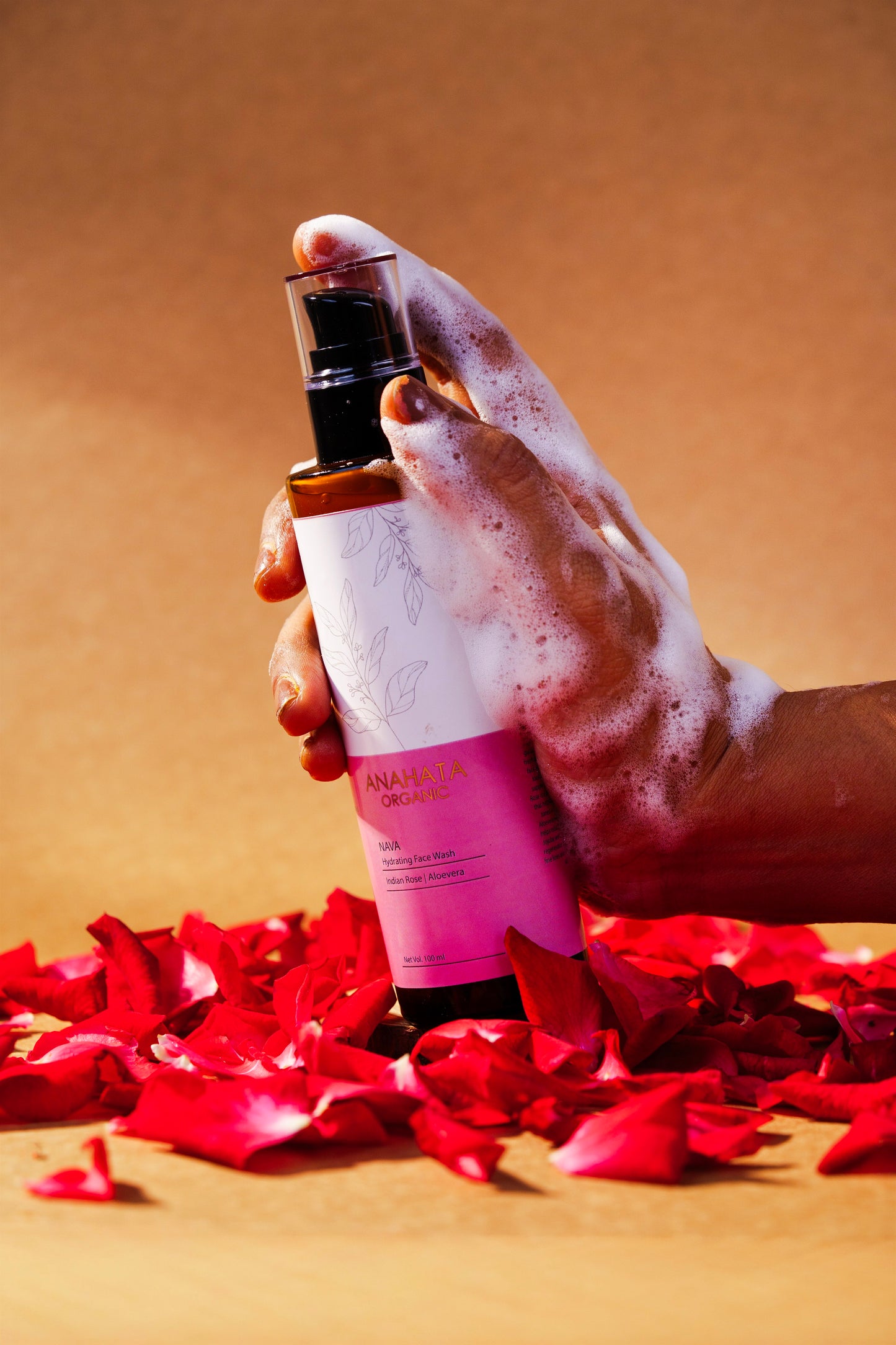 Nava Hydrating Face Wash