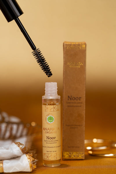 A magical oil for thick, long lashes!